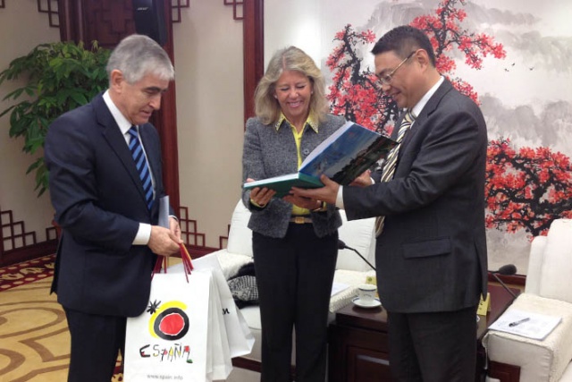La alcaldesa de Marbella, Ángeles Muñoz, en una imagen de marzo de 2014 durante su penúltimo viaje a China