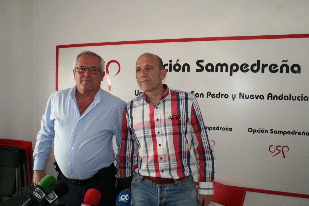Los concejales de OSP Rafael Piña y Manuel Osorio en imagen de archivo. Foto/marbellaconfidencial.es
