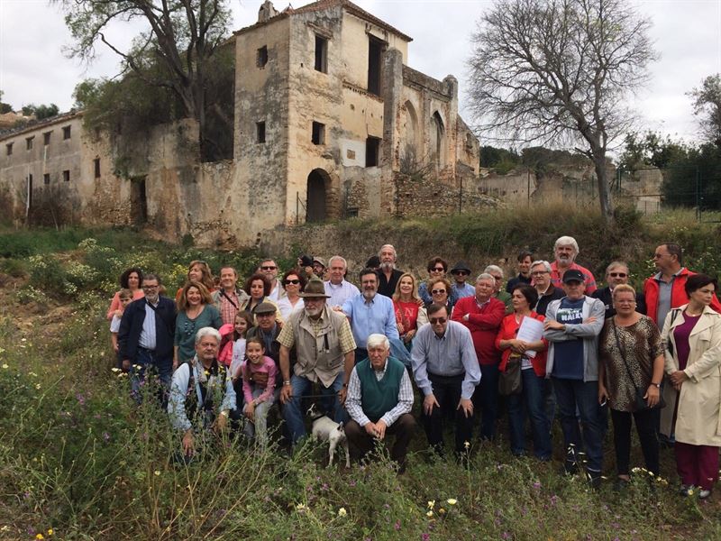 Imagen de la presentación de la plataforma por la conservación del Trapiche del Prado en Marbella este sábado. Foto/ EP