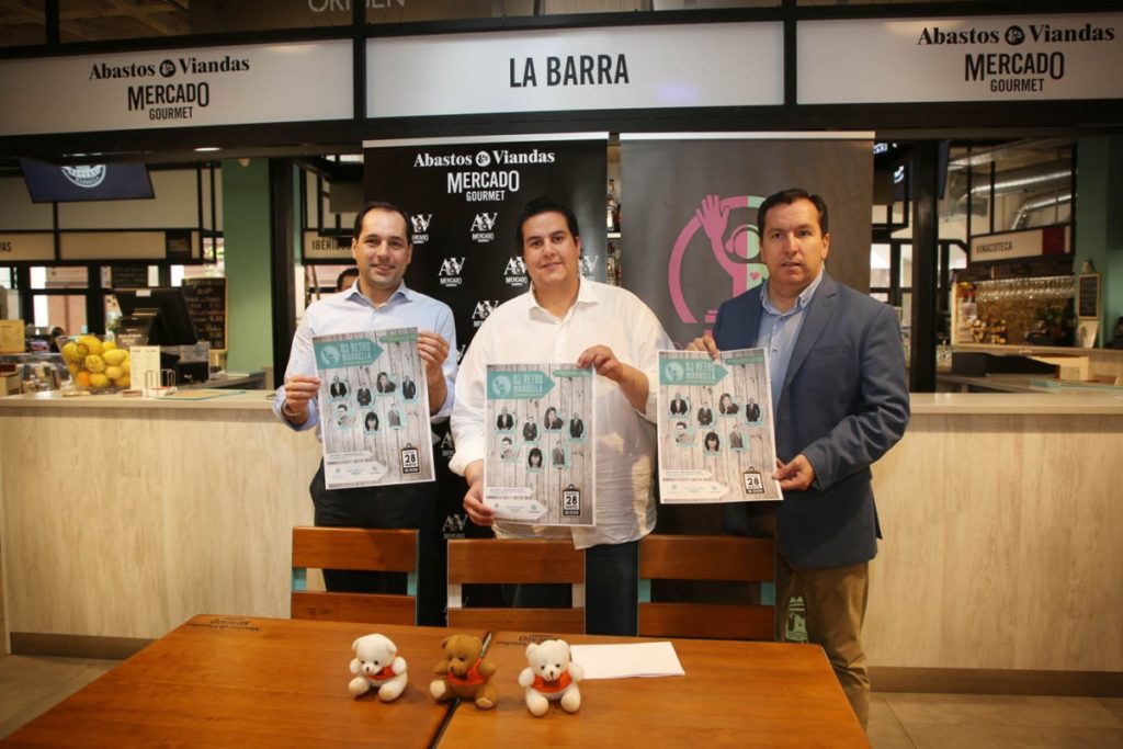 De izqda a drcha Francisco Gómez; el edil de Juventud, Manuel García, y el organizador del evento, Juan Luis Gámez.