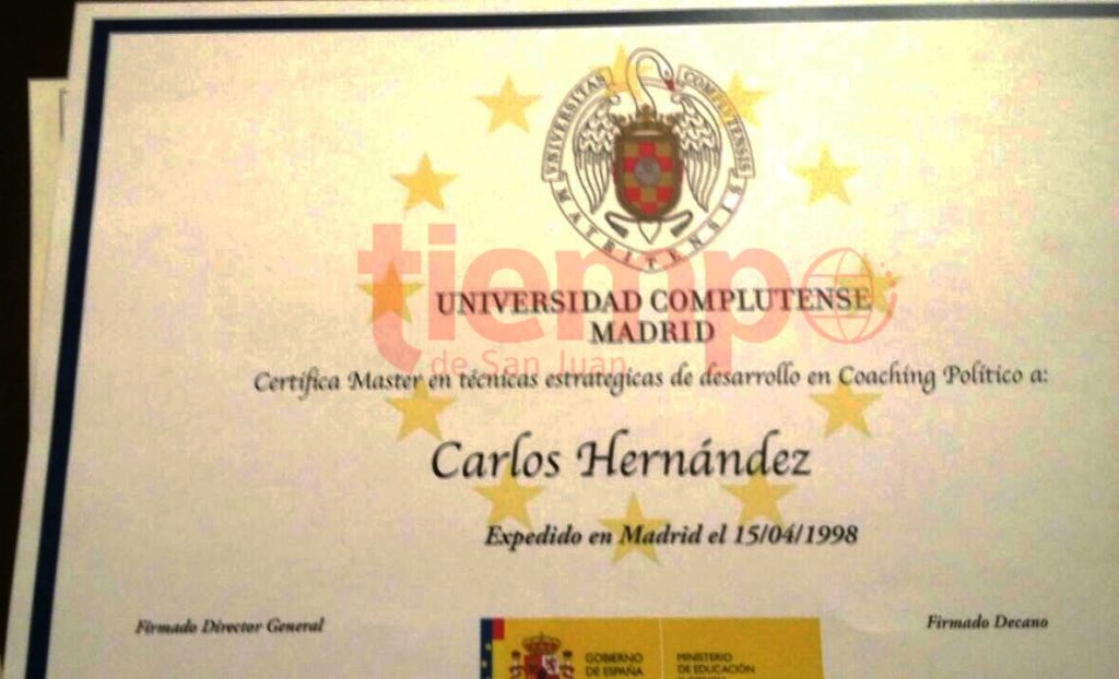 Imagen reproducida por el diario Tiempo de San Juan sobre el título universitario que usaba Carlos Fernández. FOTO/ Tiempo de San Juan