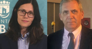 La exedil de Urbanismo y actual concejala del PSOE en la oposición, Isabel Pérez. A la derecha el actual director general de Urbanismo de la Junta, José María Morente, en imagen de archivo.