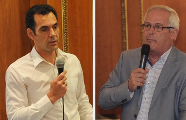 El concejal de IU, Miguel Díaz, y el teniente alcalde de San Pedro, Rafael Piña. FOTO// Carlos Córcoles.