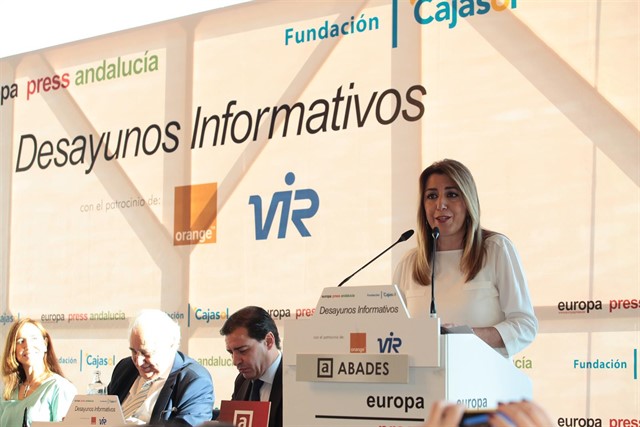 La presidenta de la Junta, Susana Diaz, este miércoles durante su intervención en los desayunos informativos de Europa Press Andalucía. FOTO/ EP