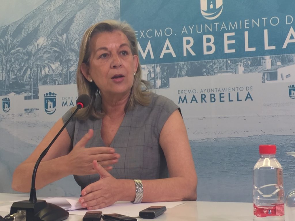 La delegada de Urbanismo de Marbella, Kika Caracuel (PP) este jueves en rueda de prensa. FOTO/ CABANILLAS