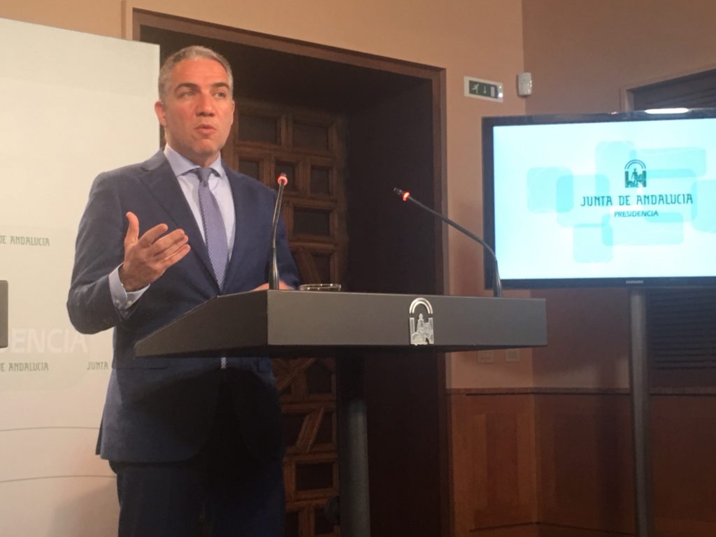 El consejero de Presidencia de la Junta y portavoz del Gobierno, Elías Bendodo, este martes durante la rueda de prensa que ha ofrecido junto al vicepresidente Juan Marín. FOTO/ CABANILLAS