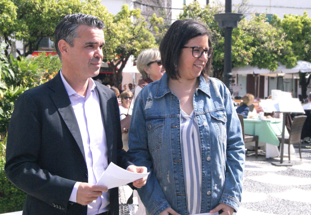 El presidente del PSOE de Málaga, José Bernal, junto a la también dirigente socialista Gema Ruiz. FOTO/ PSOE