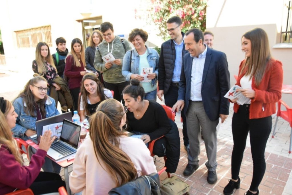El secretario general del PSOE de Málaga, José Luis Ruiz Espejo, este martes durante un acto con jóvenes en Málaga. FOTO/ PSOE