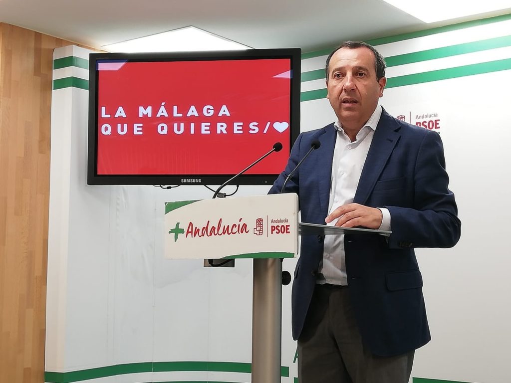 El secretario general del PSOE de Málaga, José Luis Ruiz Espejo, en rueda de prensa reciente. FOTO/ PSOE