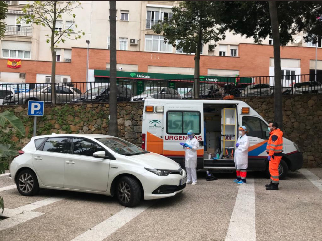 Imagen de un test rápido realizado este martes en el ambulatorio de Las Albarizas. FOTO/ RTV Marbella